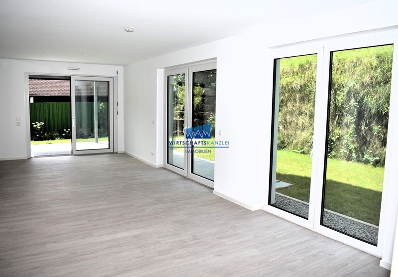 3-Zimmer-Erdgeschosswohnung mit Garten. Sehr ruhig.
Im Grünen.
Barrierefrei. 
Inklusive Stellplat